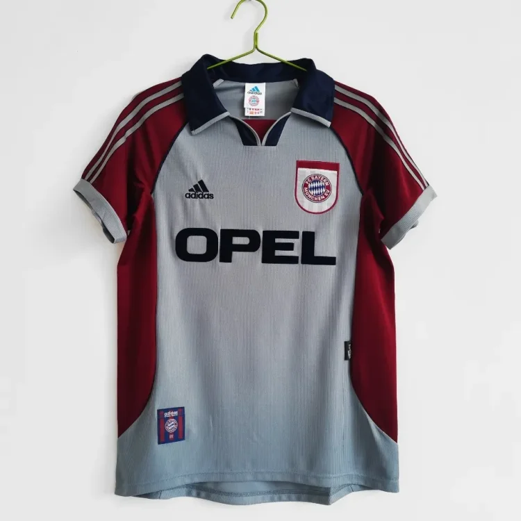 Camiseta retro visitante del Bayern 1998/1999