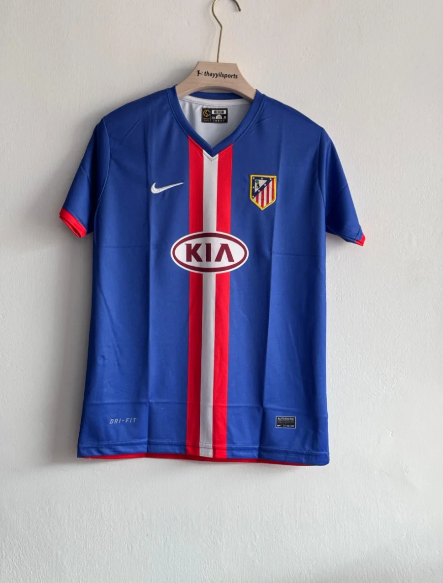Camiseta retro visitante del Atlético de Madrid 2010/2011