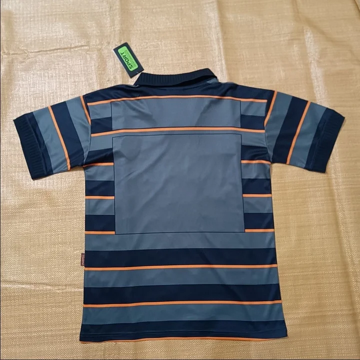 Camiseta retro del Valencia 1999/2000