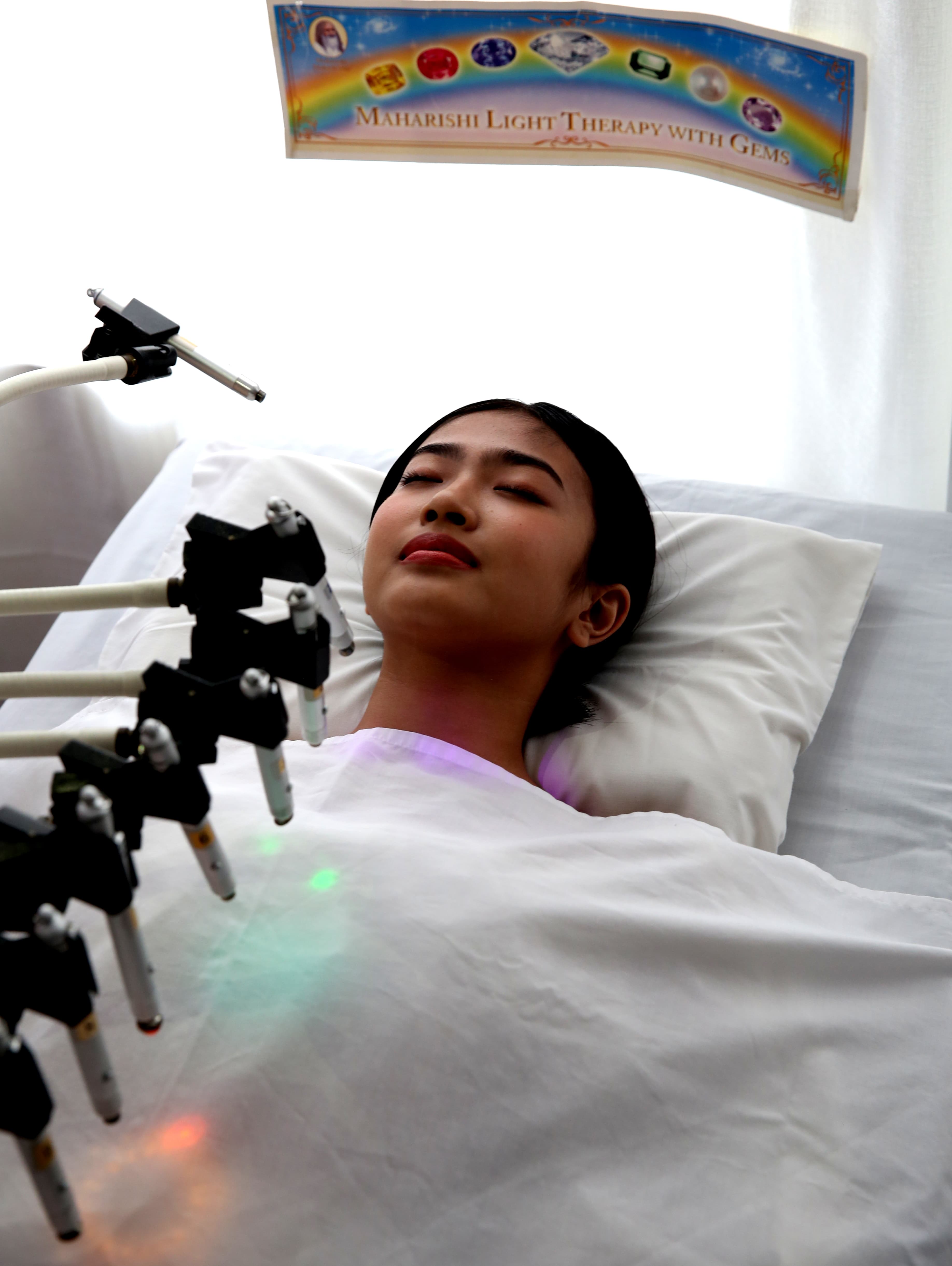 Maharishi’s Light Therapy with Gems (MLG)