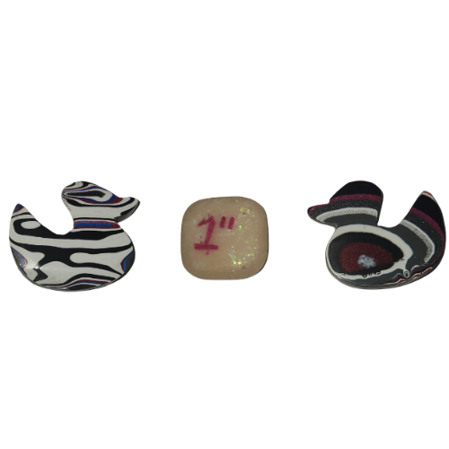 Fordite Cabochon - Jeep Duck