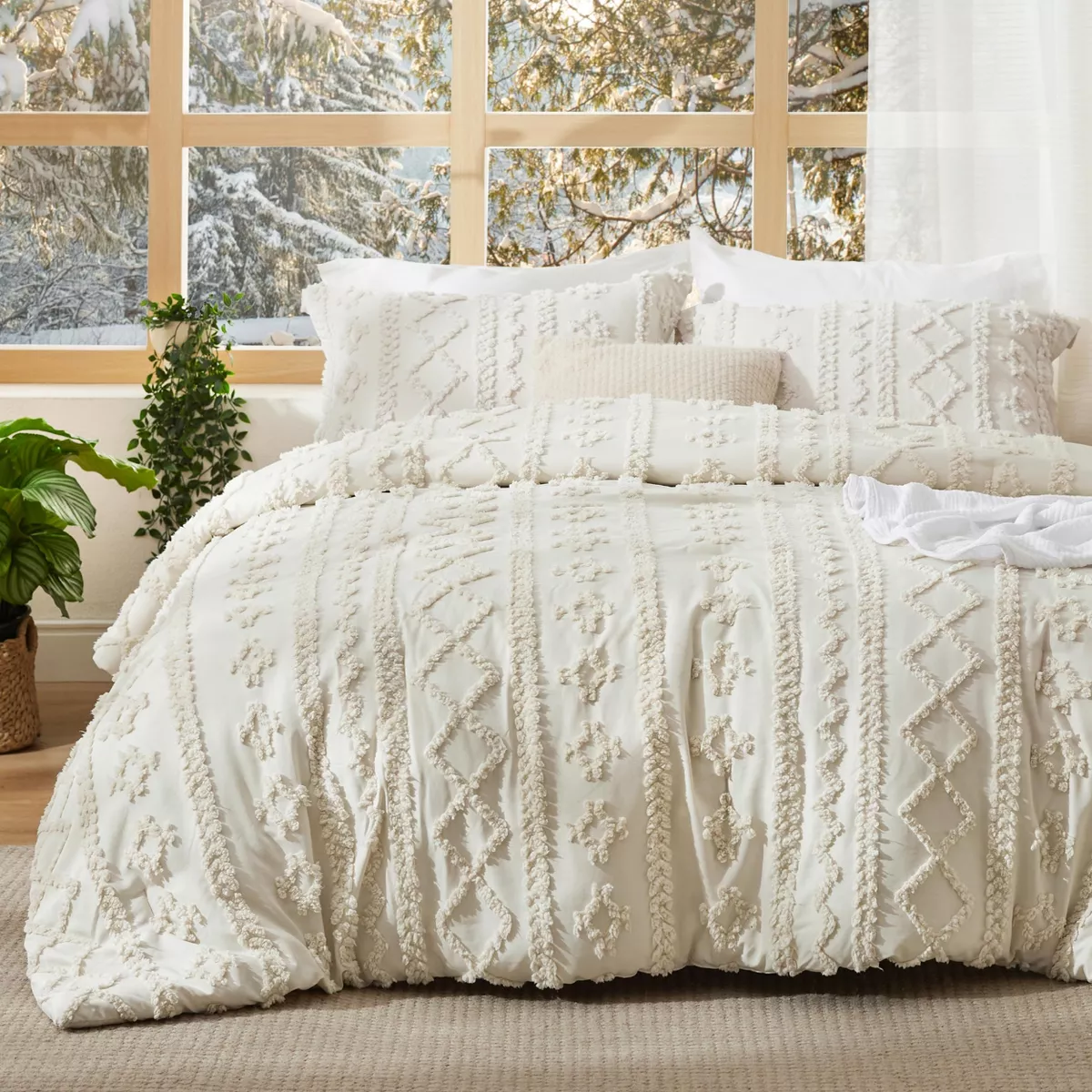 Pallet: 3Pcs Tufted Boho Farmhouse Shabby Chic Embroidery Beige Queen Size Comforter Set - Bedsure