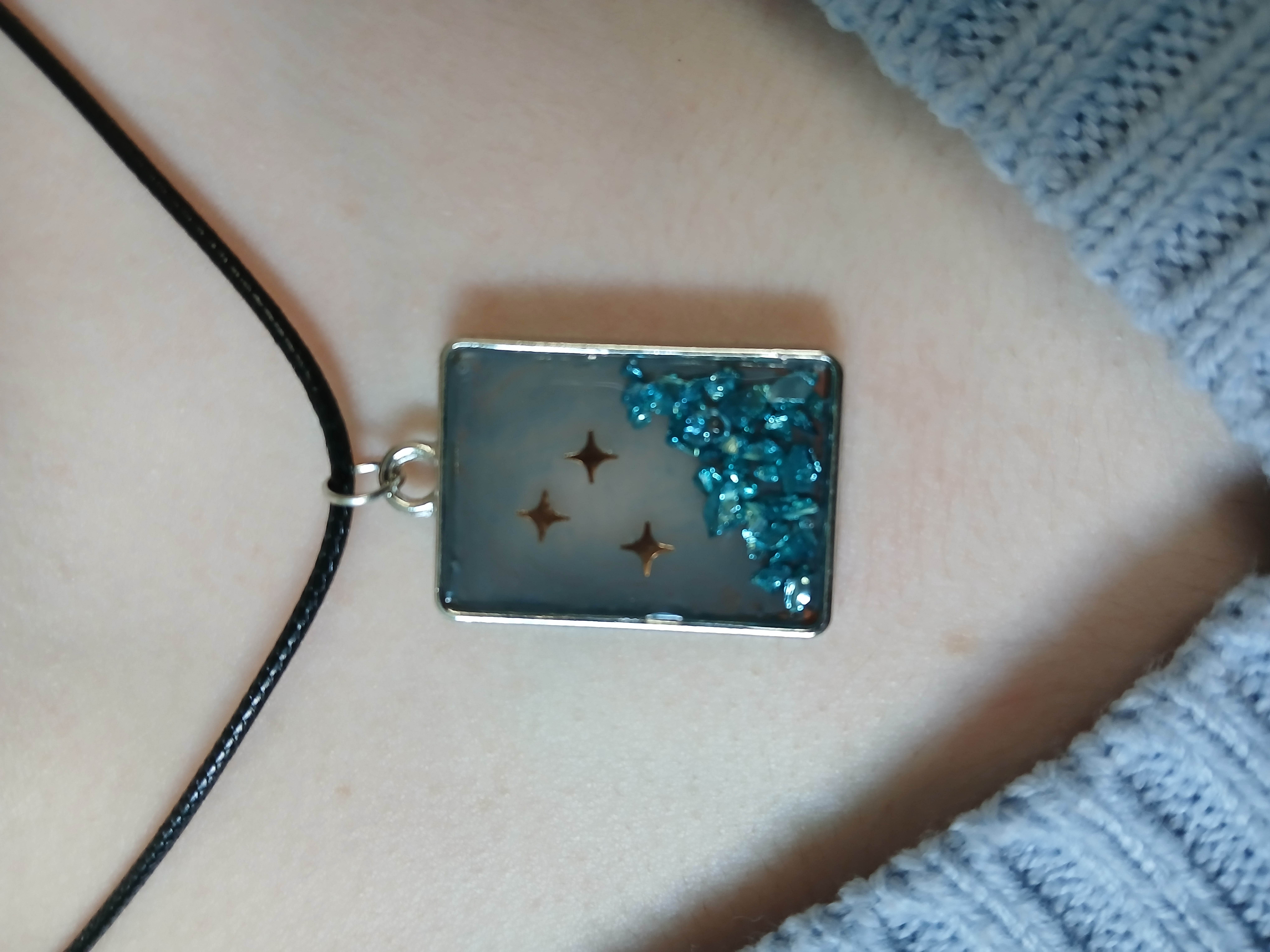 Collier pendentif étoilé