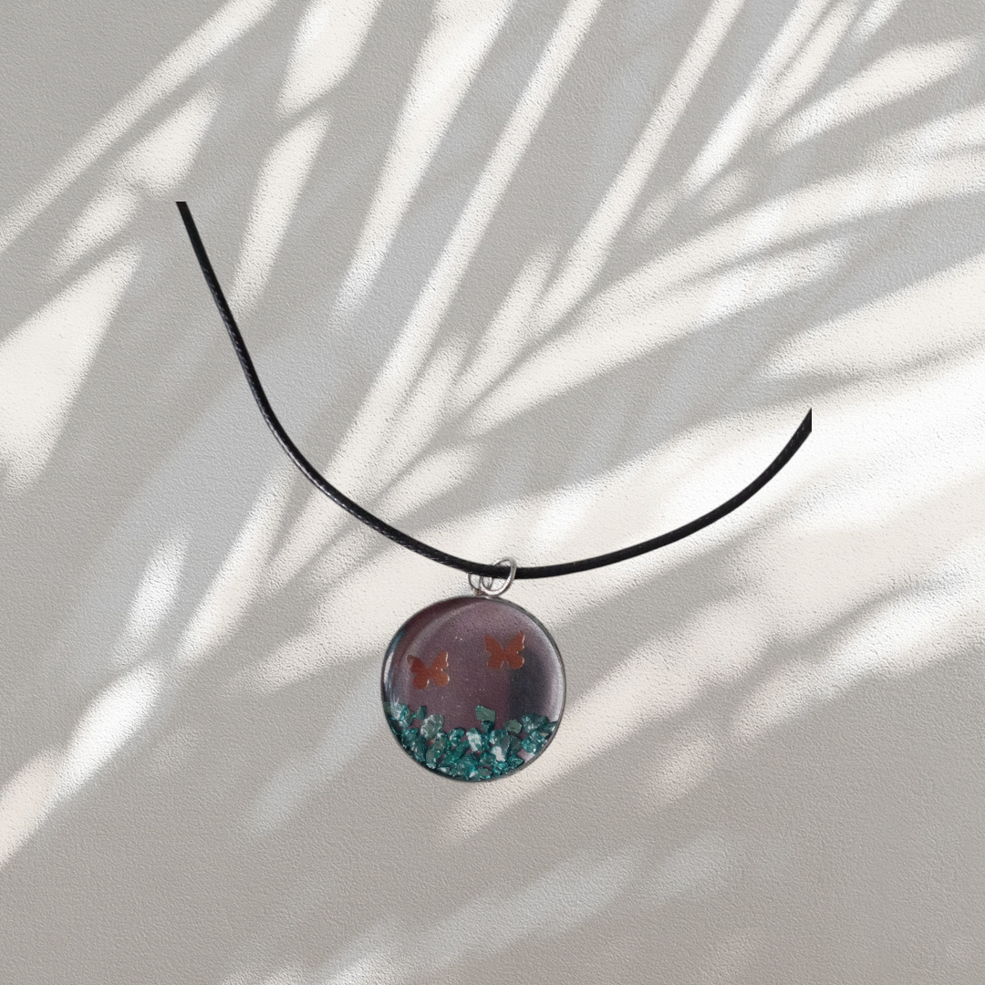 Collier pendentif papillons