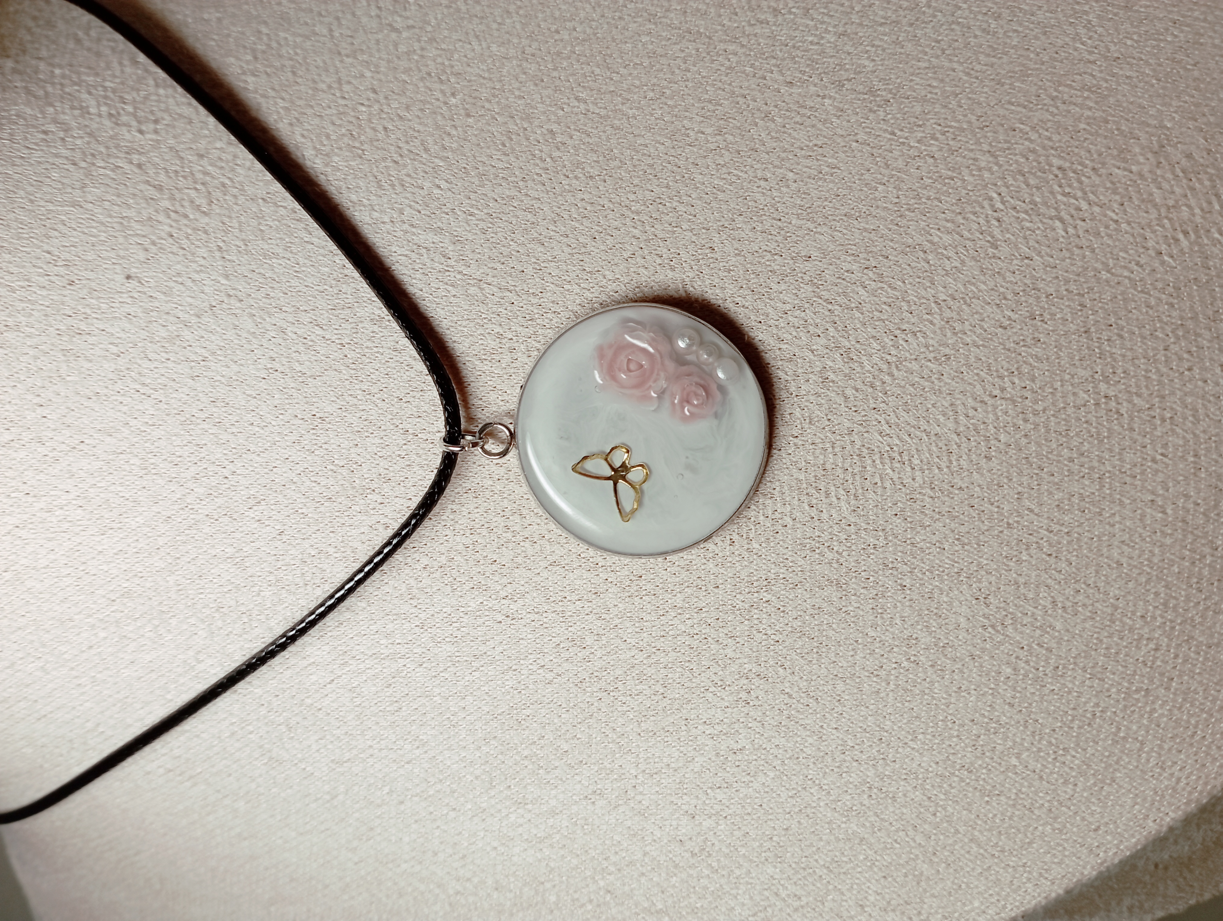 Collier avec pendentif rond