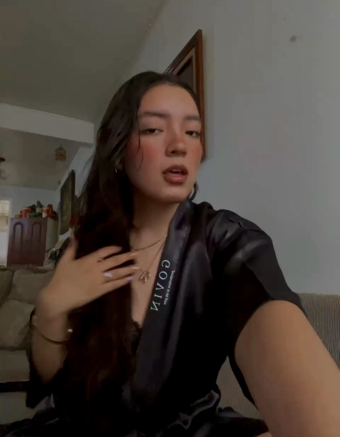 Bata tipo satin azul marino/rojo/rosa