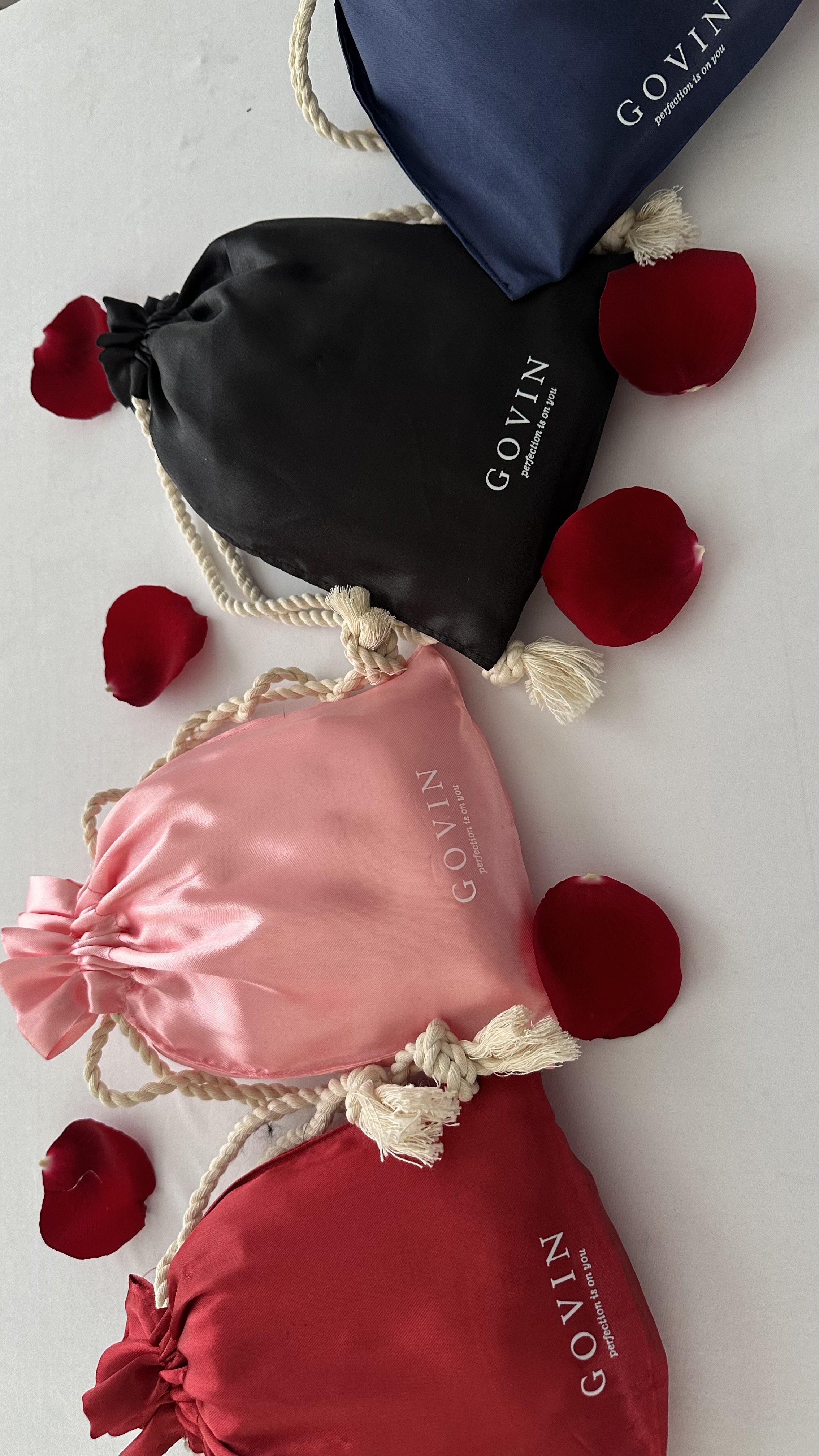 Bata tipo satin azul marino/rojo/rosa