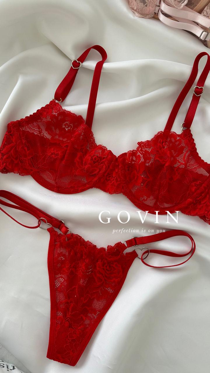 Coordinado Xian encaje rojo detalles en plateado 