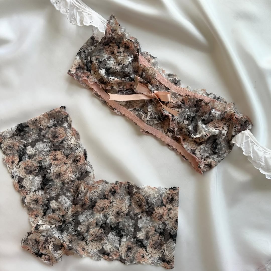 Coordinado Italia con mangas delicado bordado