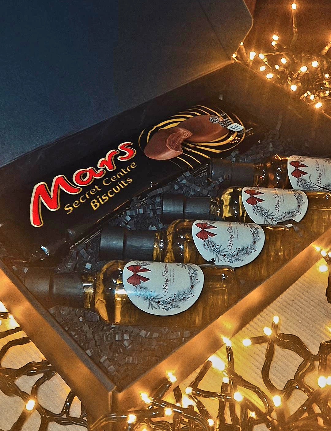 Dovanų rinkinys su Mars sausainiais ir kavos sirupais