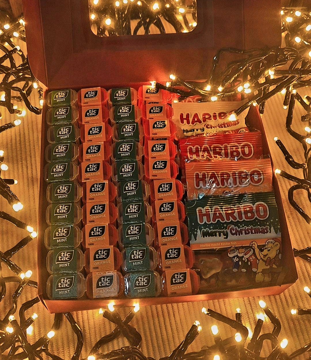 Kalėdinė saldainių dėžutė