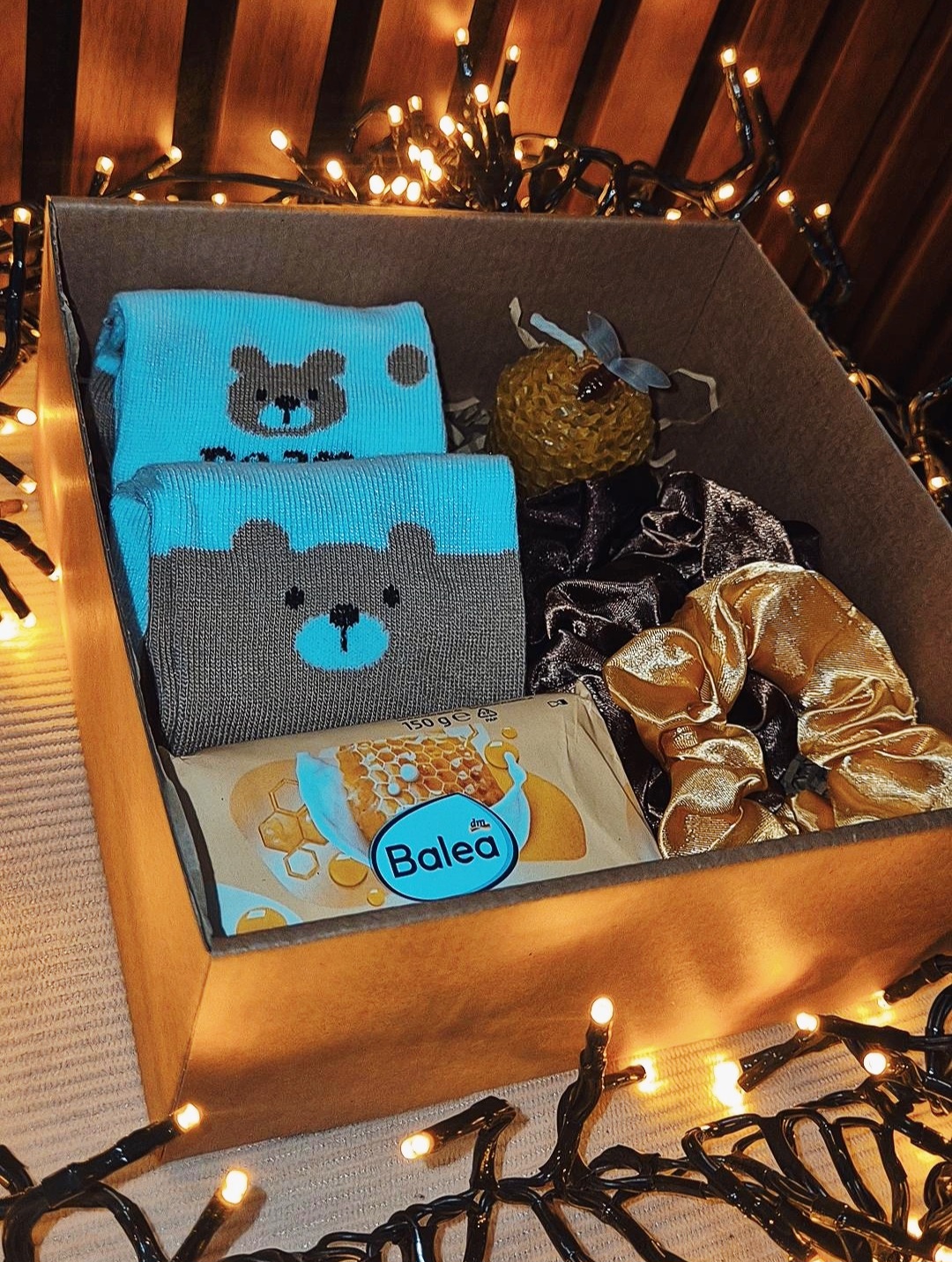 Dovanų rinkinys su meškiukų kojinėmis