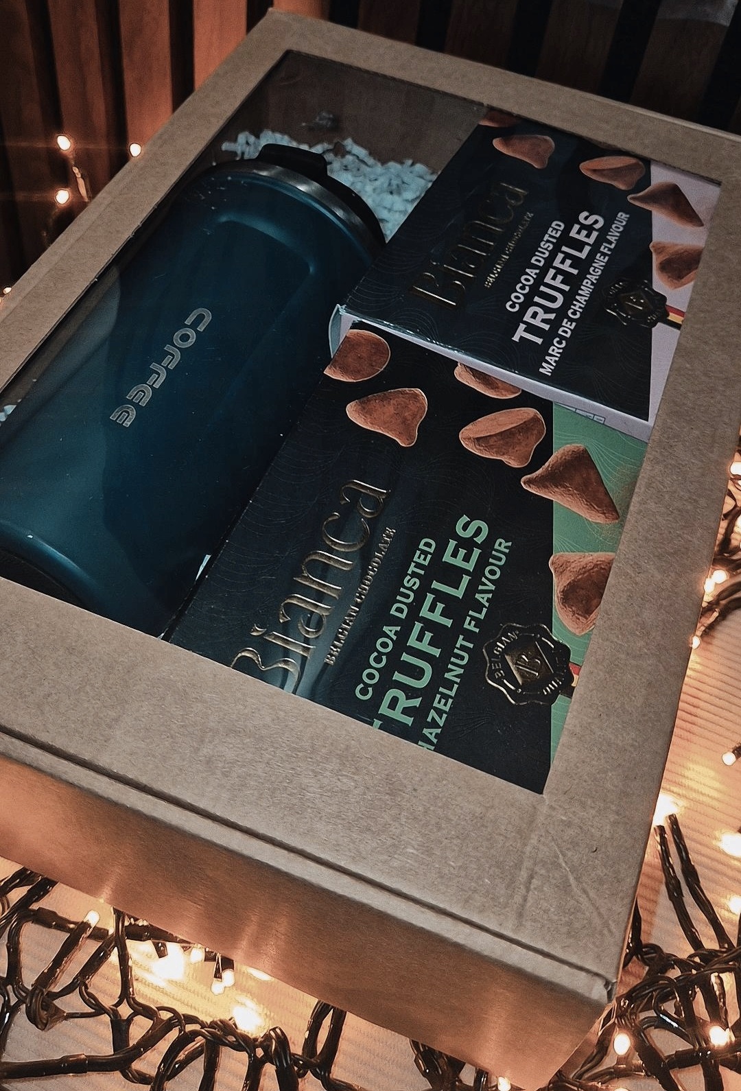 Dovanų rinkinys su termosu ir šokoladiniais triufeliais