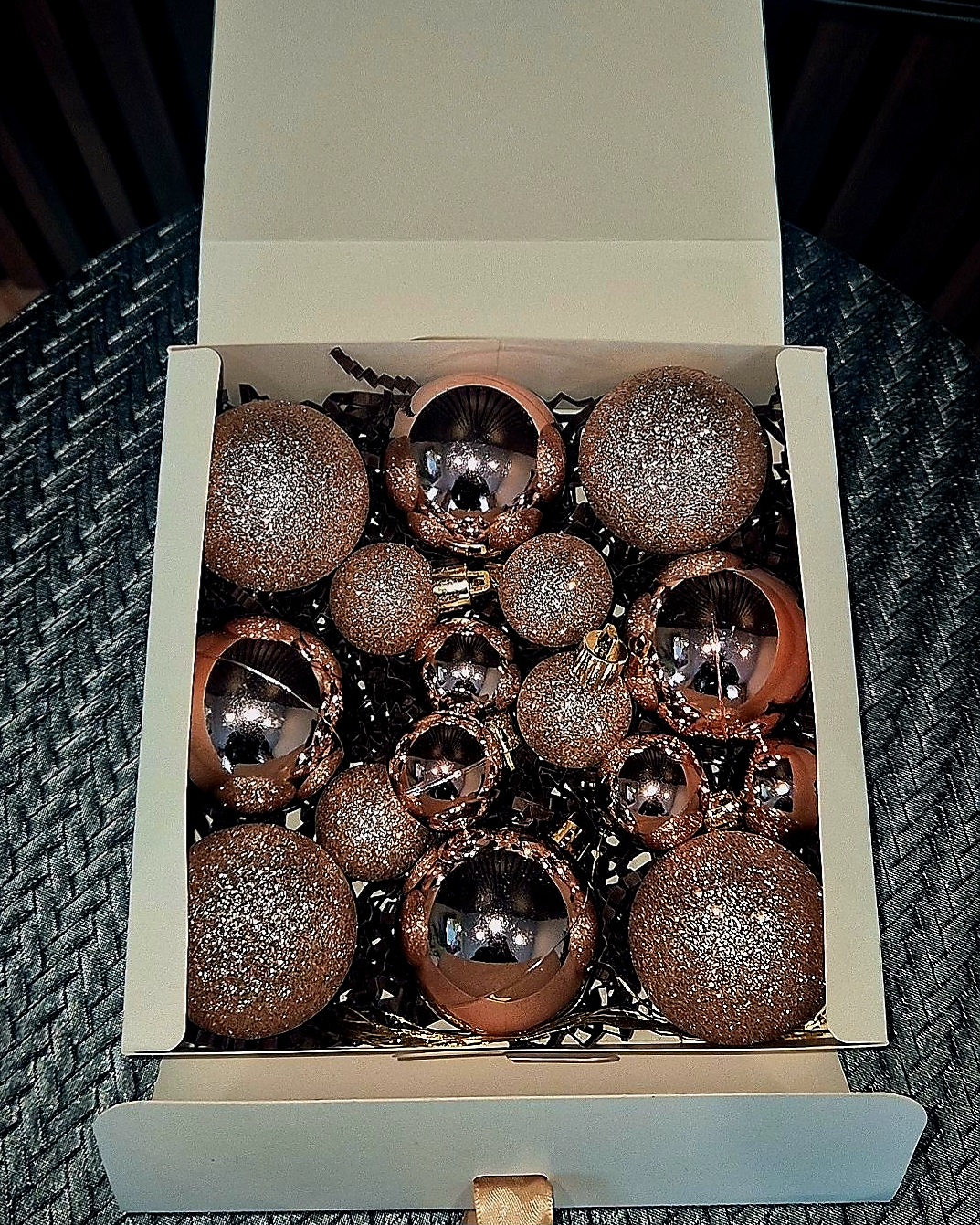 Kalėdiniai žaisliukai 1