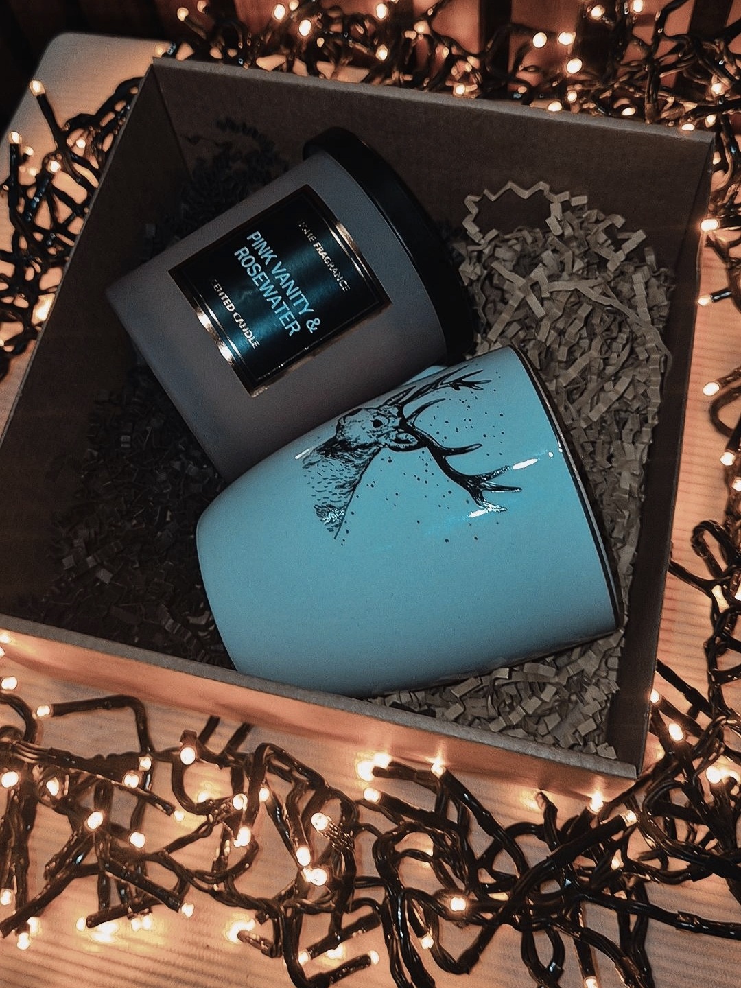 Dovanų rinkinys su žvake ir puodeliu