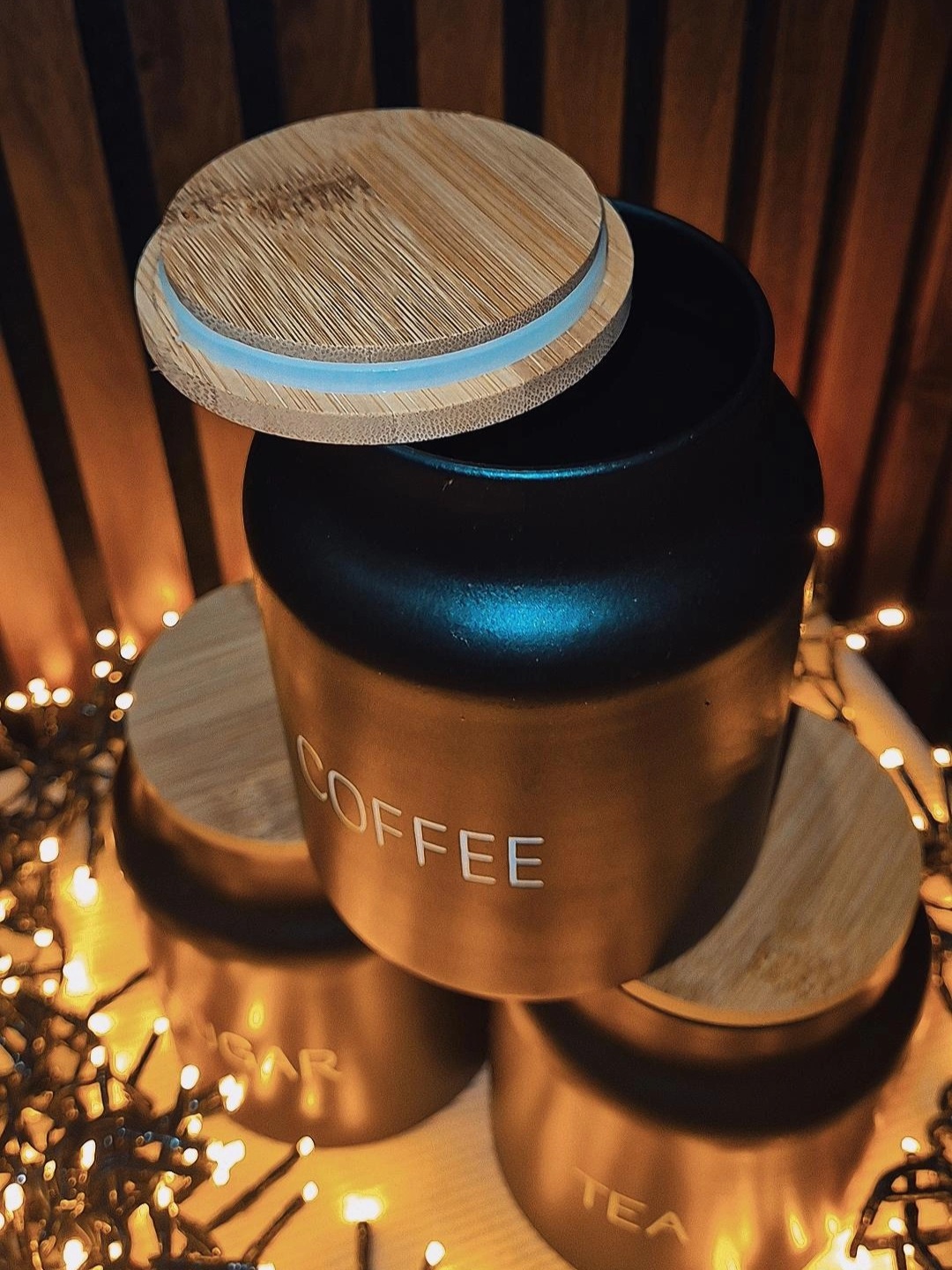 Kavos,arbatos ir cukraus indeliai 3vnt.