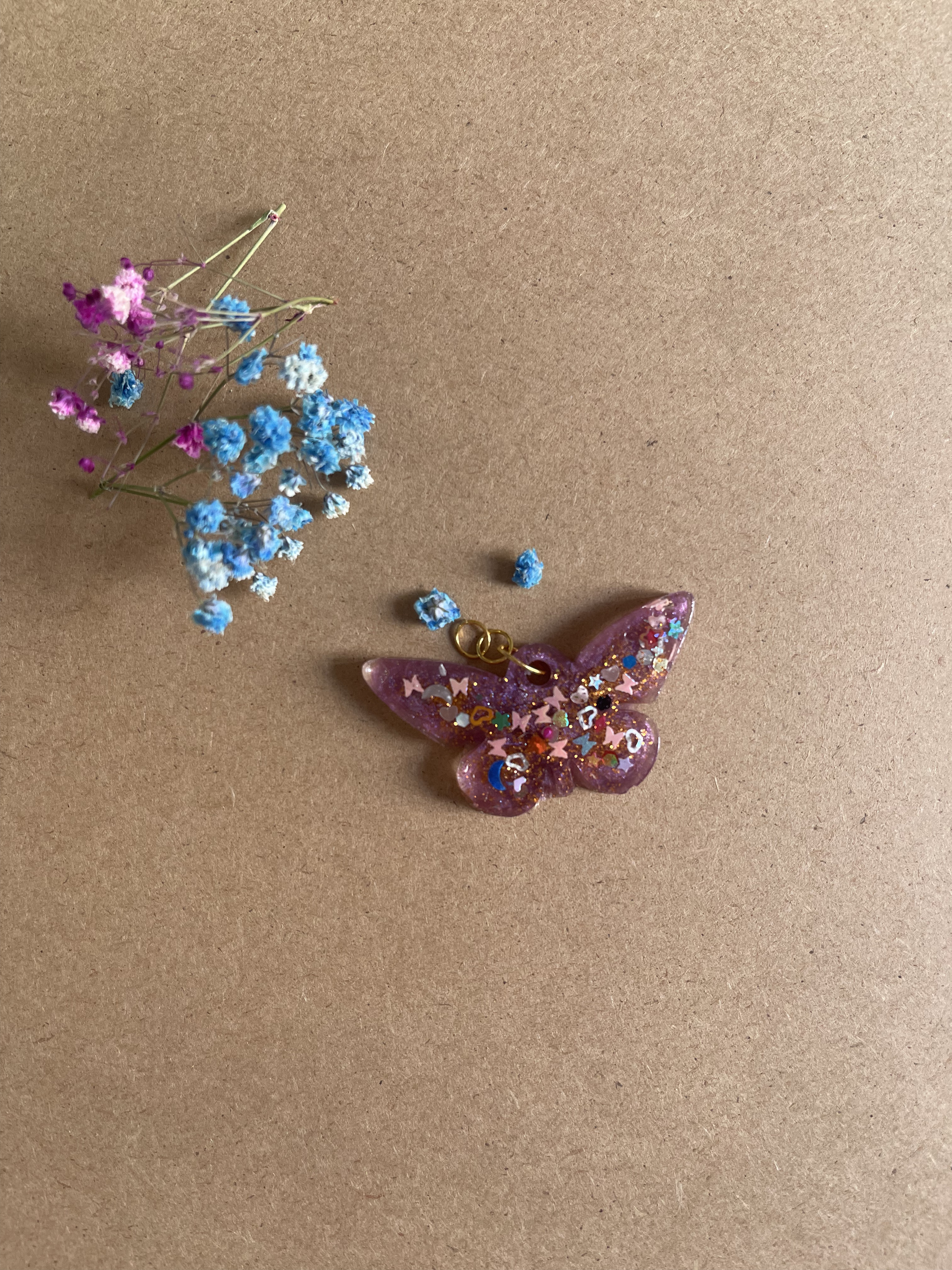 Taller de Joyas con Resina con Desayuno