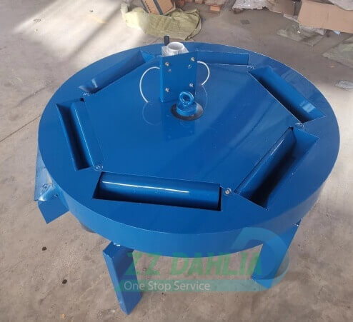 Disc type book spine cutting machine