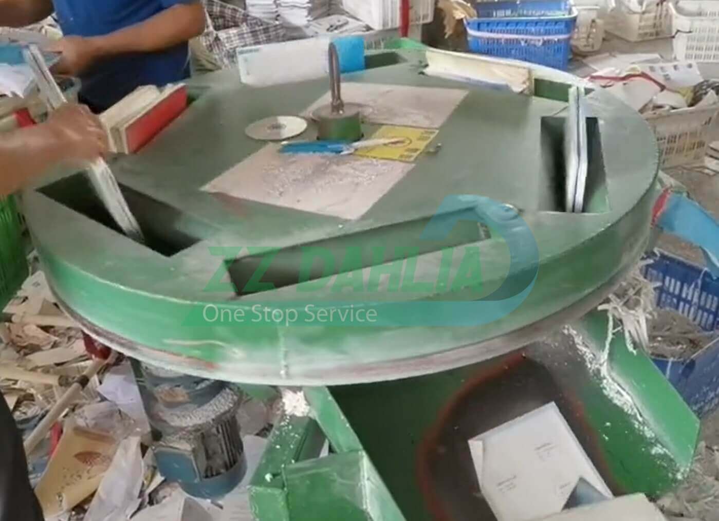 Small book spine glue separating machine for small business