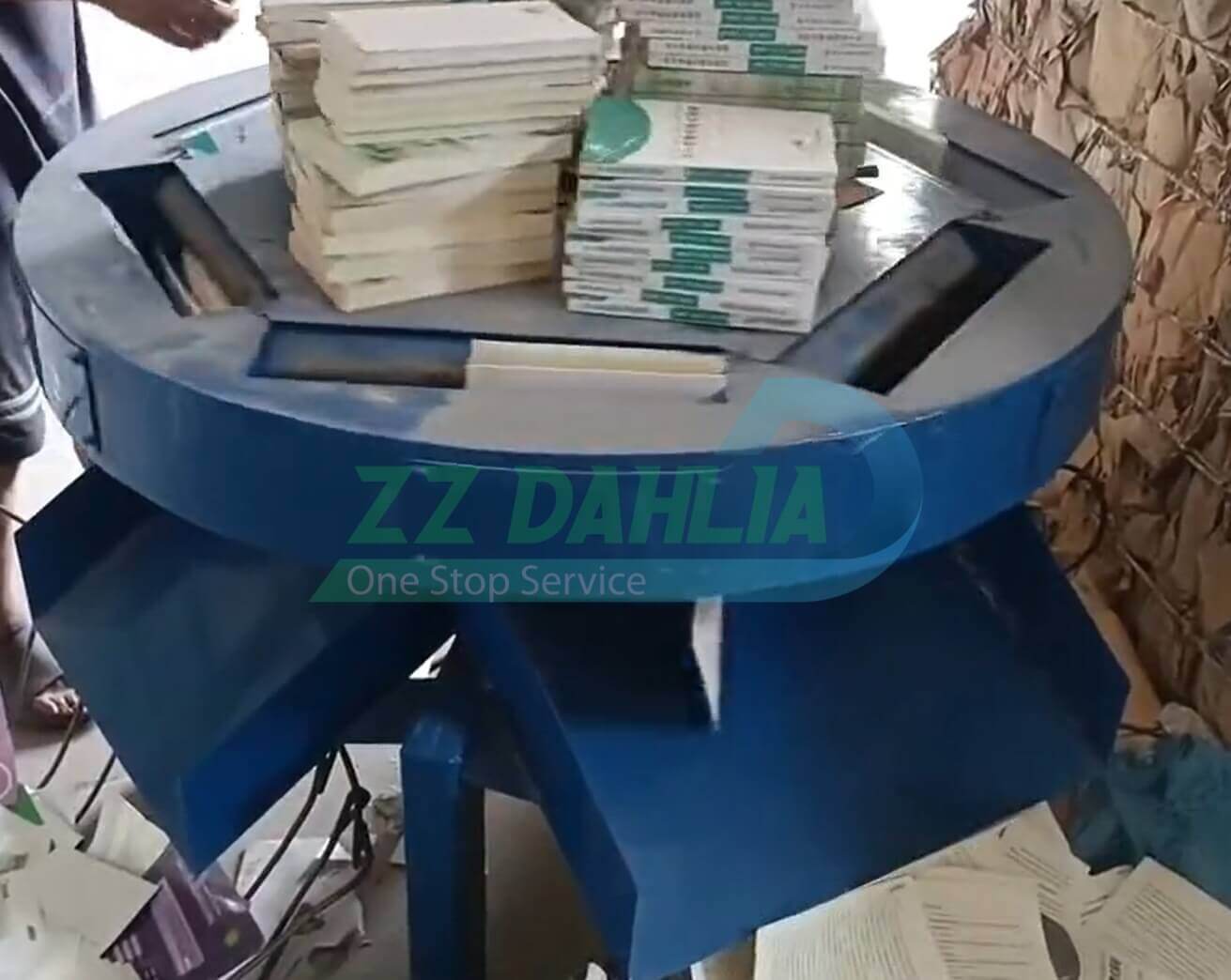 Small book spine glue separating machine for small business