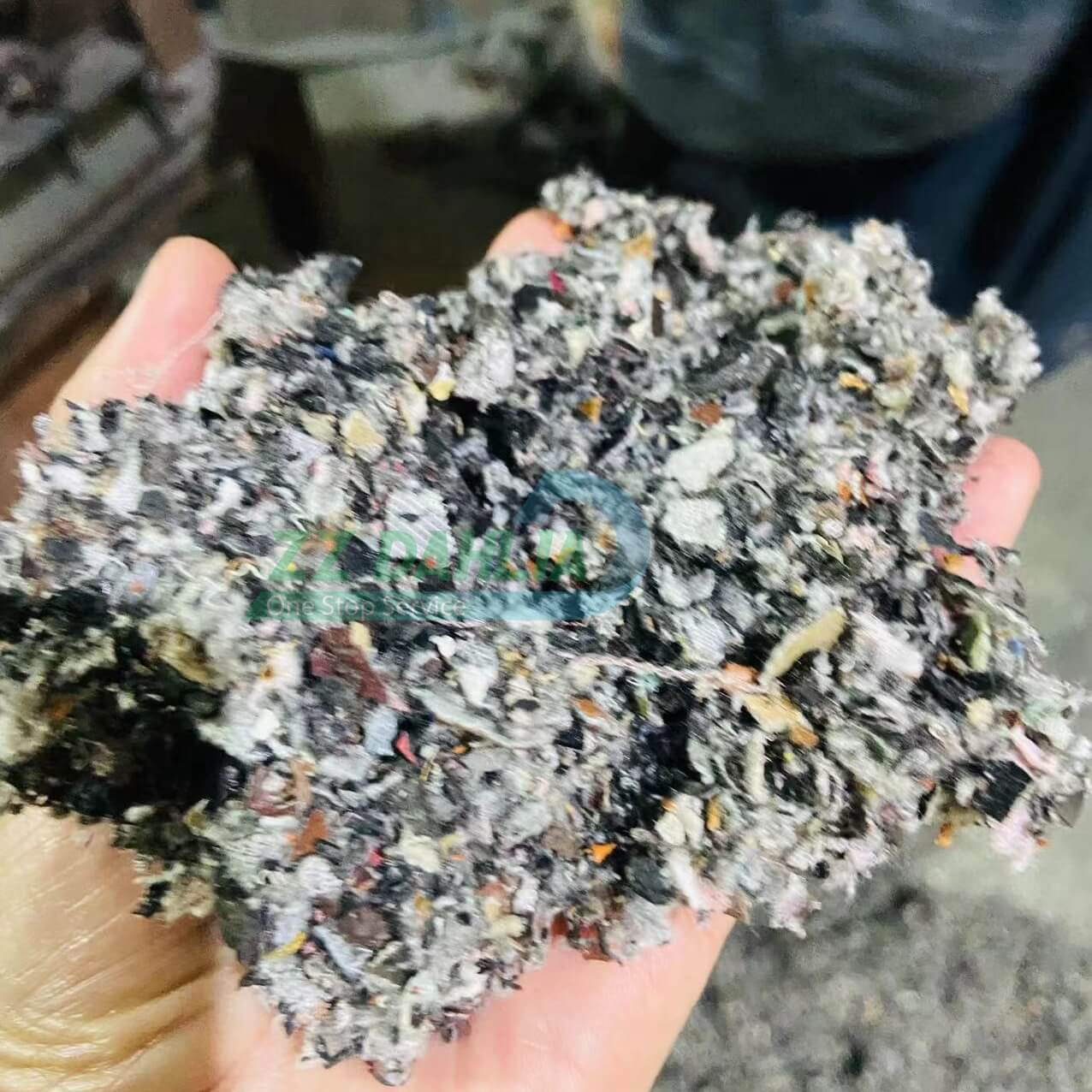 PVC synthetic leather recycling machine