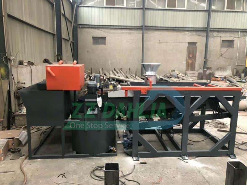 Circulating water type wire sorting and recycling equipment