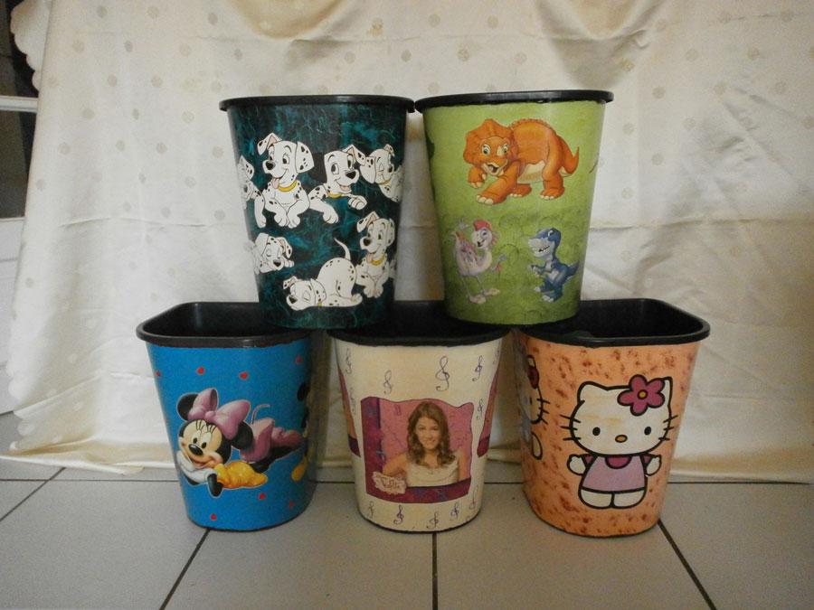 corbeilles a papier pour tous , filles ou garçons, adultes ou adolescents.