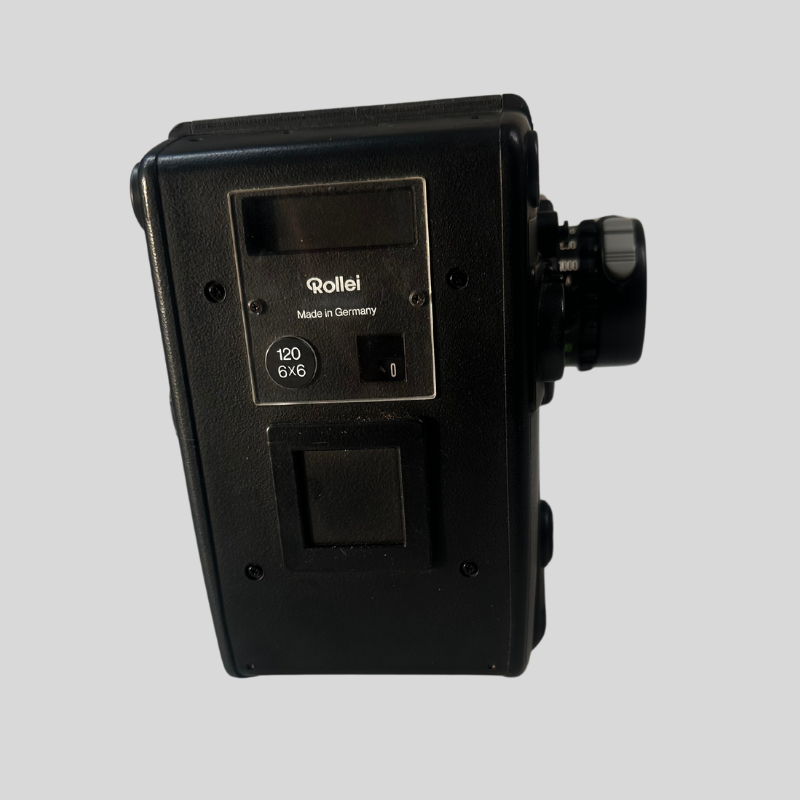 Rolleiflex 6003 Medium Format Camera – Compact Powerhouse for Analog Photography