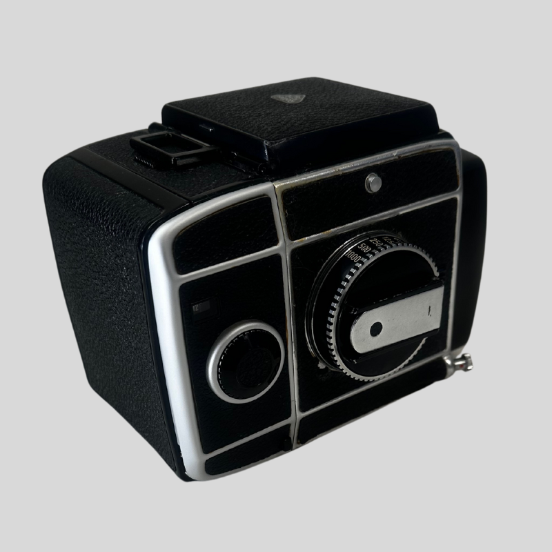 Rolleiflex SL66 Medium Format Camera – A Classic Tool for Creative Vision