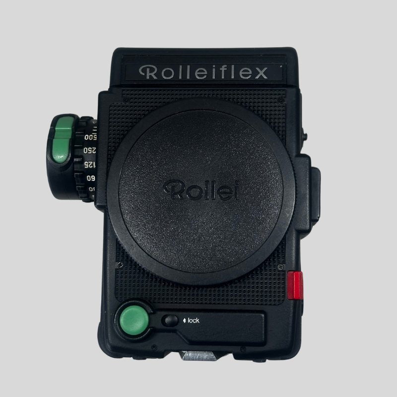 Rolleiflex 6008 Professional Medium Format Camera – The Benchmark for Analog Excellence with magazine 6x6/120, front cover amd action grip