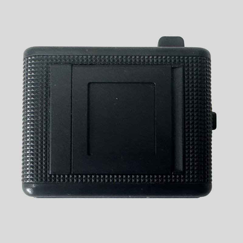 Rollei Battery Compartment for Rolleiflex SL 2000 F / 3003, equipped with brand new NiCd-770 mAh Cells