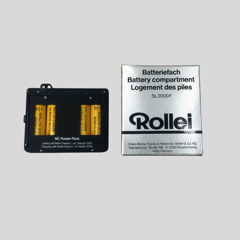 Rollei Battery Compartment for Rolleiflex SL 2000 F / 3003, equipped with brand new NiCd-770 mAh Cells