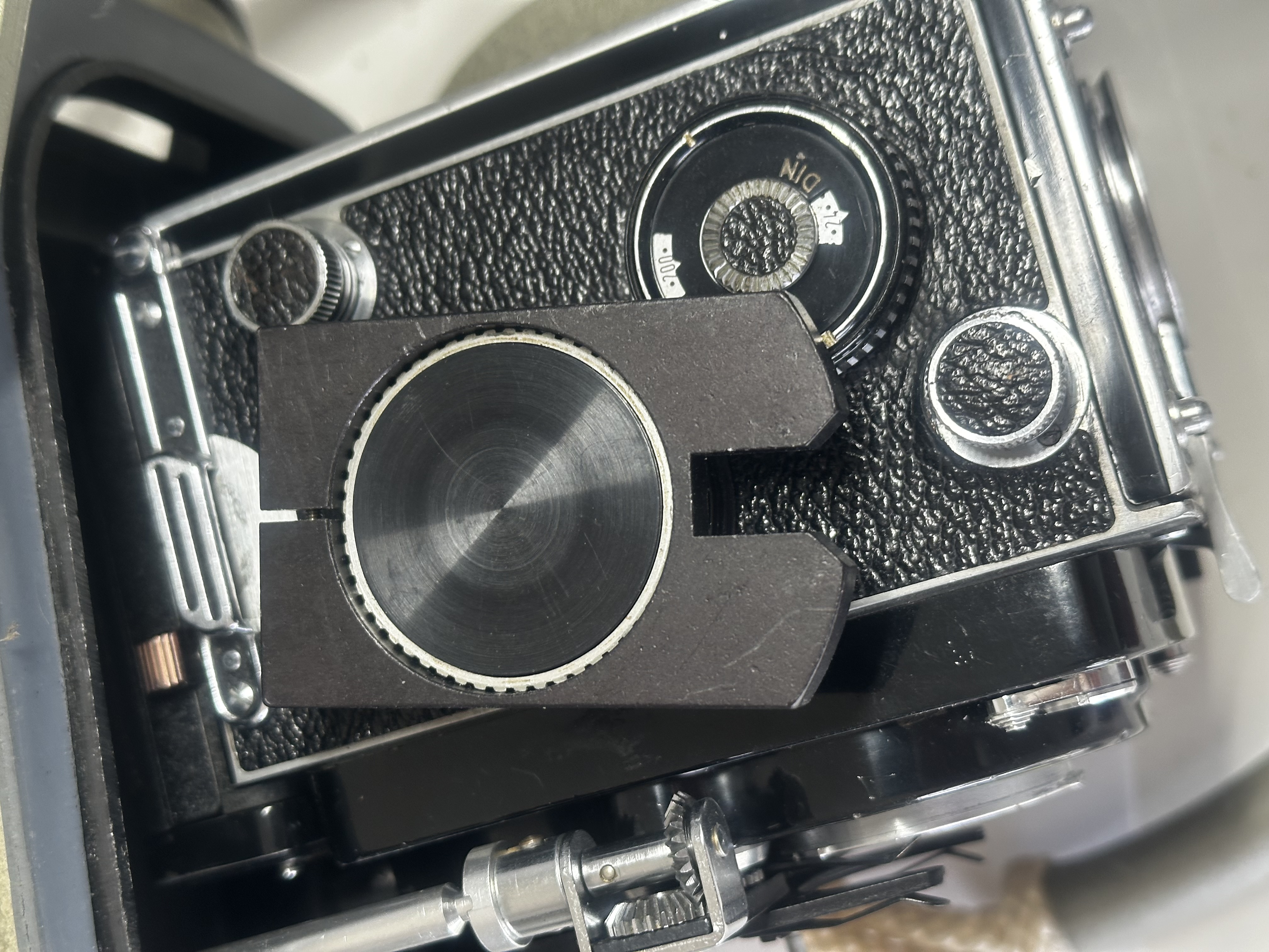 Rolleimarin-III and IV, adapter for camera focussing knob
