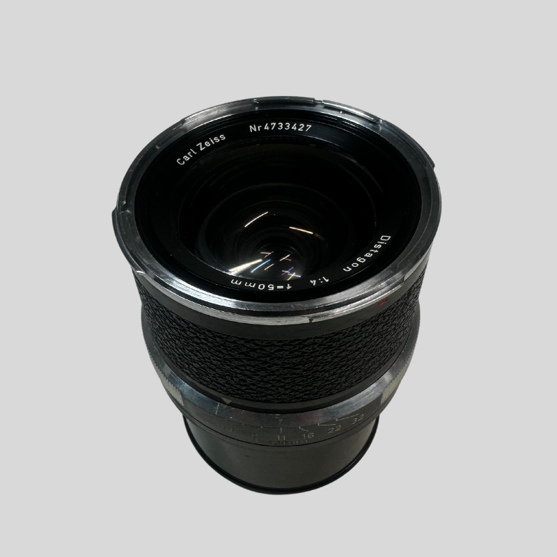 Carl Zeiss lens Distagon 4/50 mm, serial-nr. = 4733427