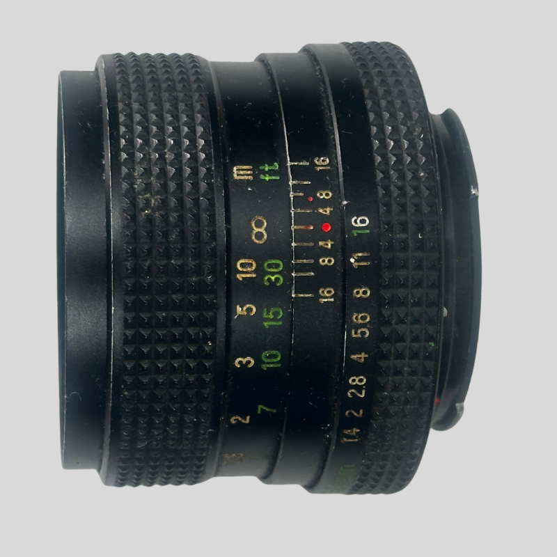 Rollei - Rolleinar-MC 1,4/55 mm lens for Rolleiflex 3003, comes with front & back cover