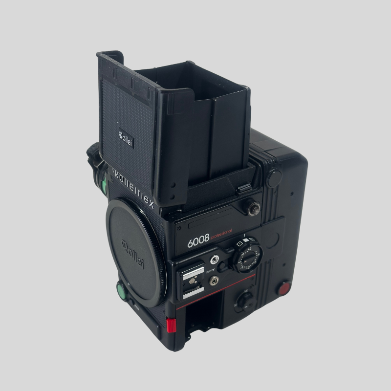 Rolleiflex 6008 Integral Professional, serial-nr.: 102270075 with film magazine 6x6/120, hand grip, waist level finder and front cover