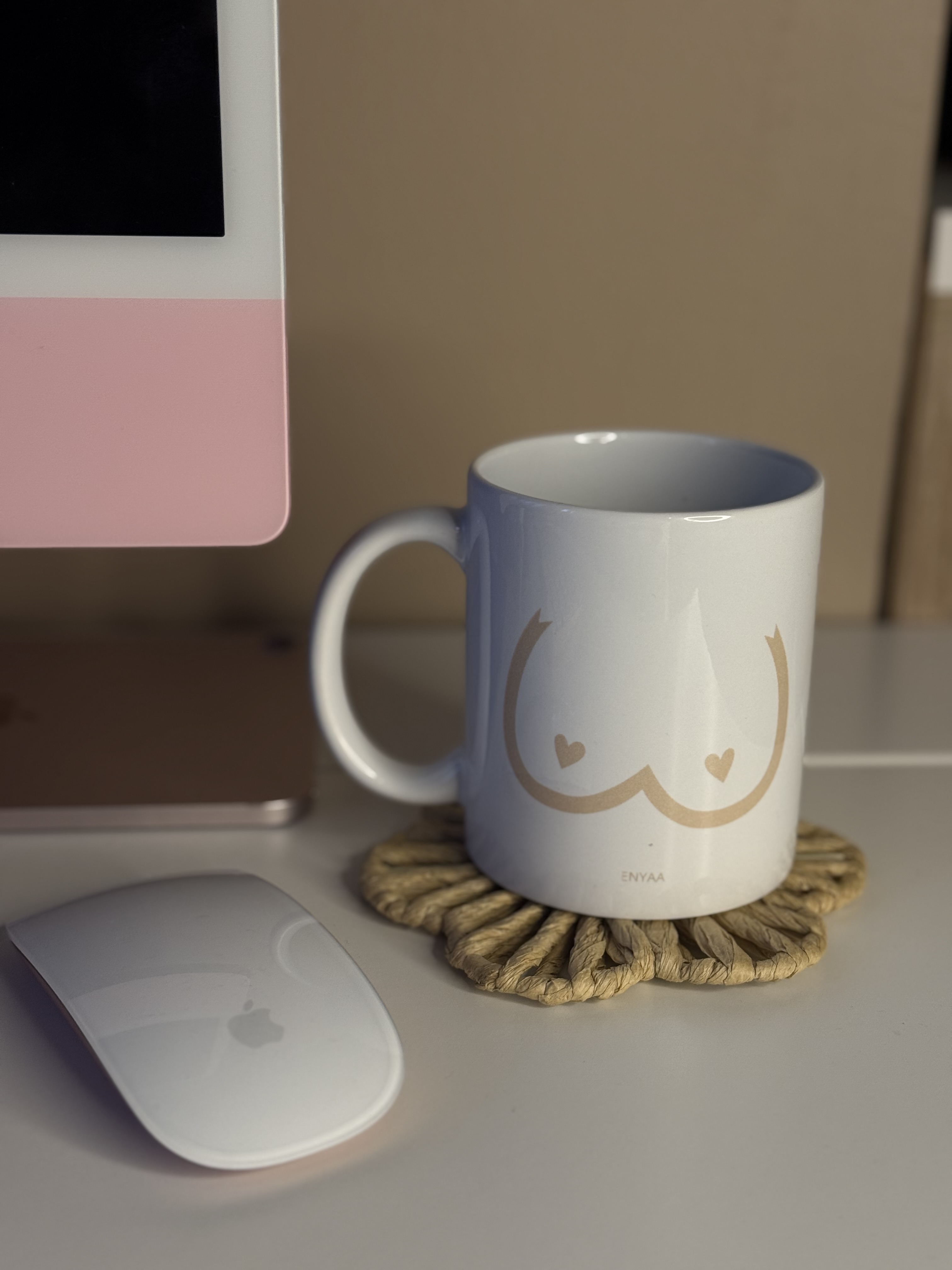 Mug "LIKE BOOBS"