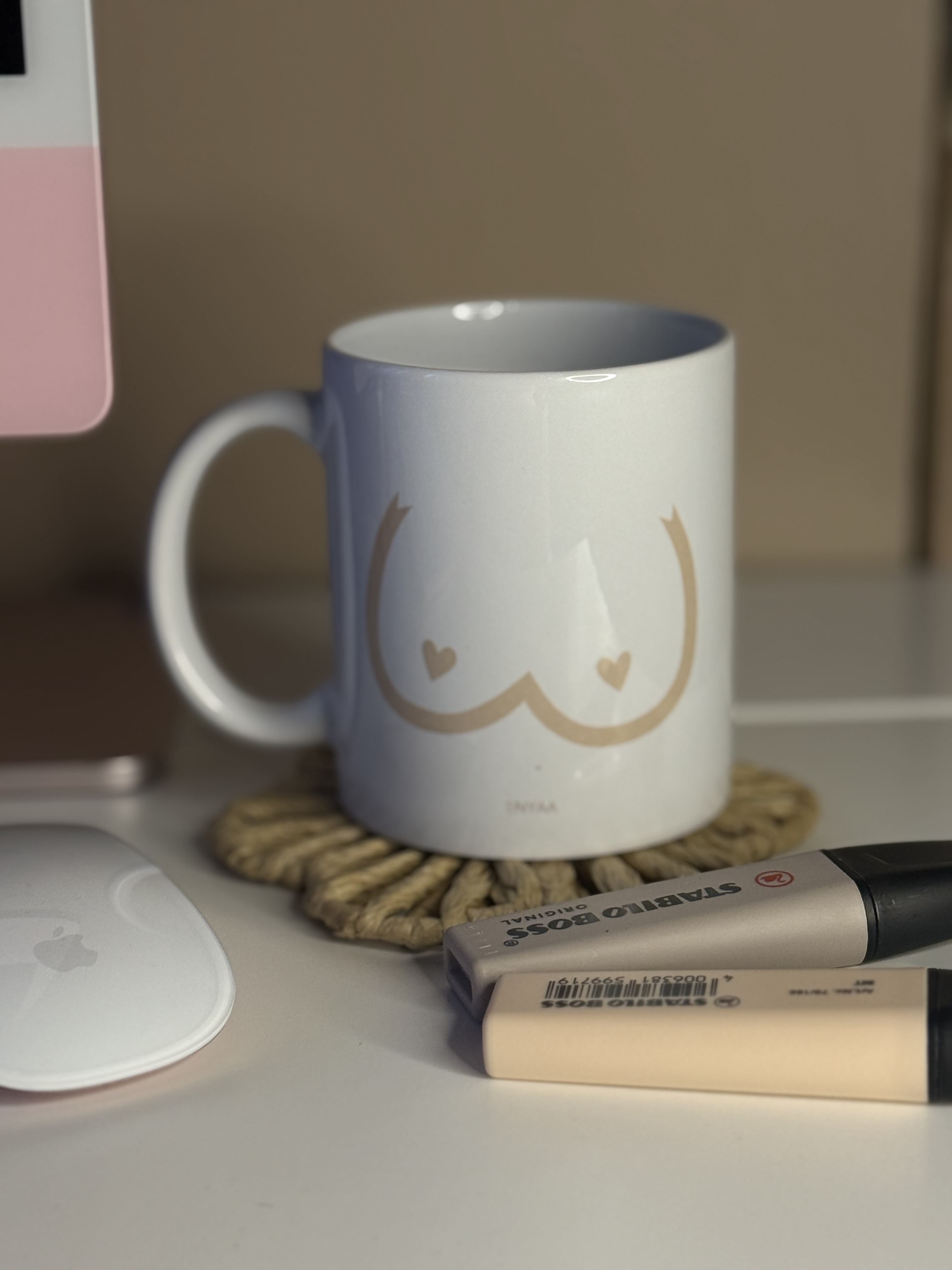 Mug "LIKE BOOBS"