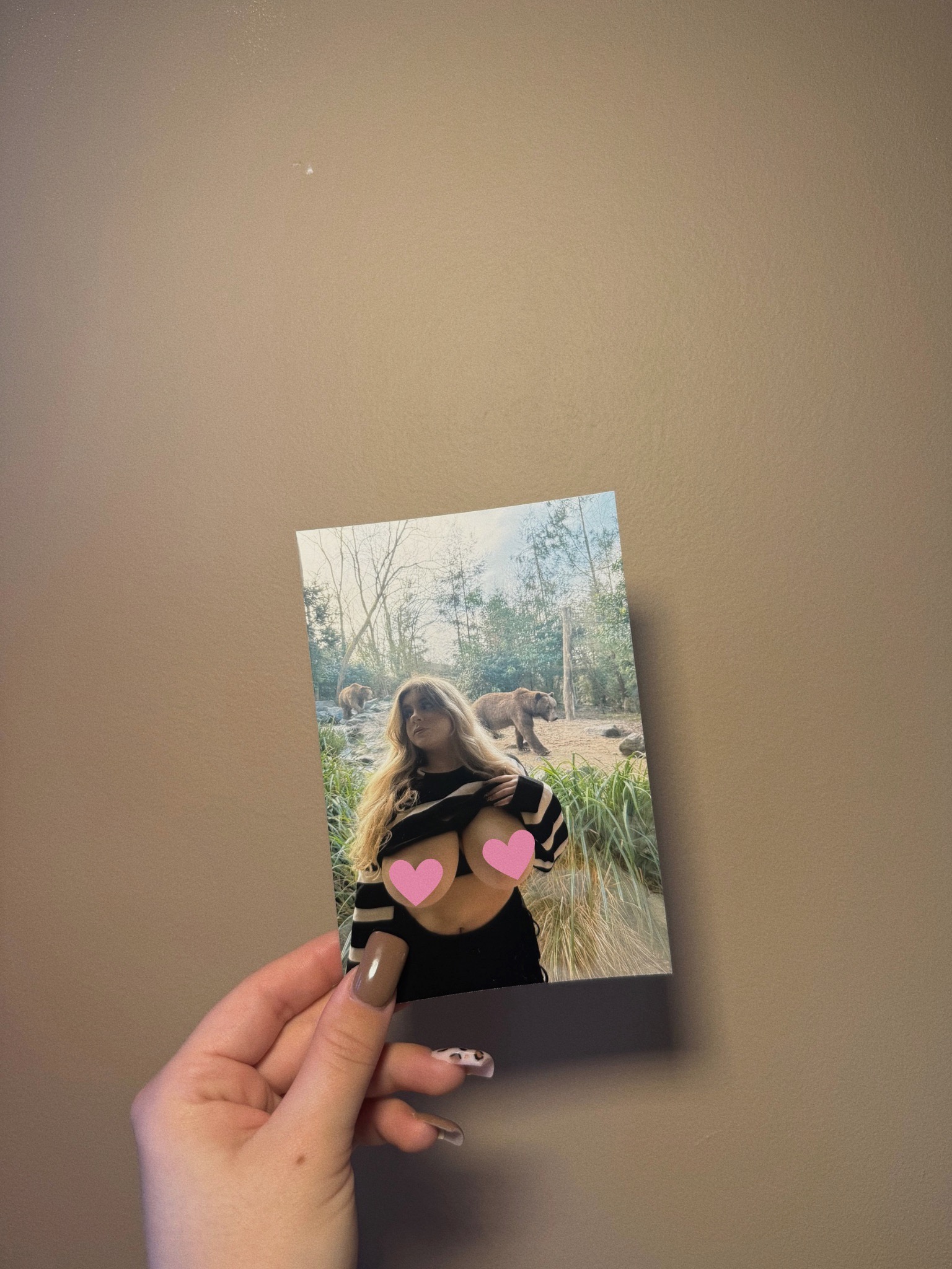 PHOTO TOPLESS EXCLUSIVE with bear 🐻