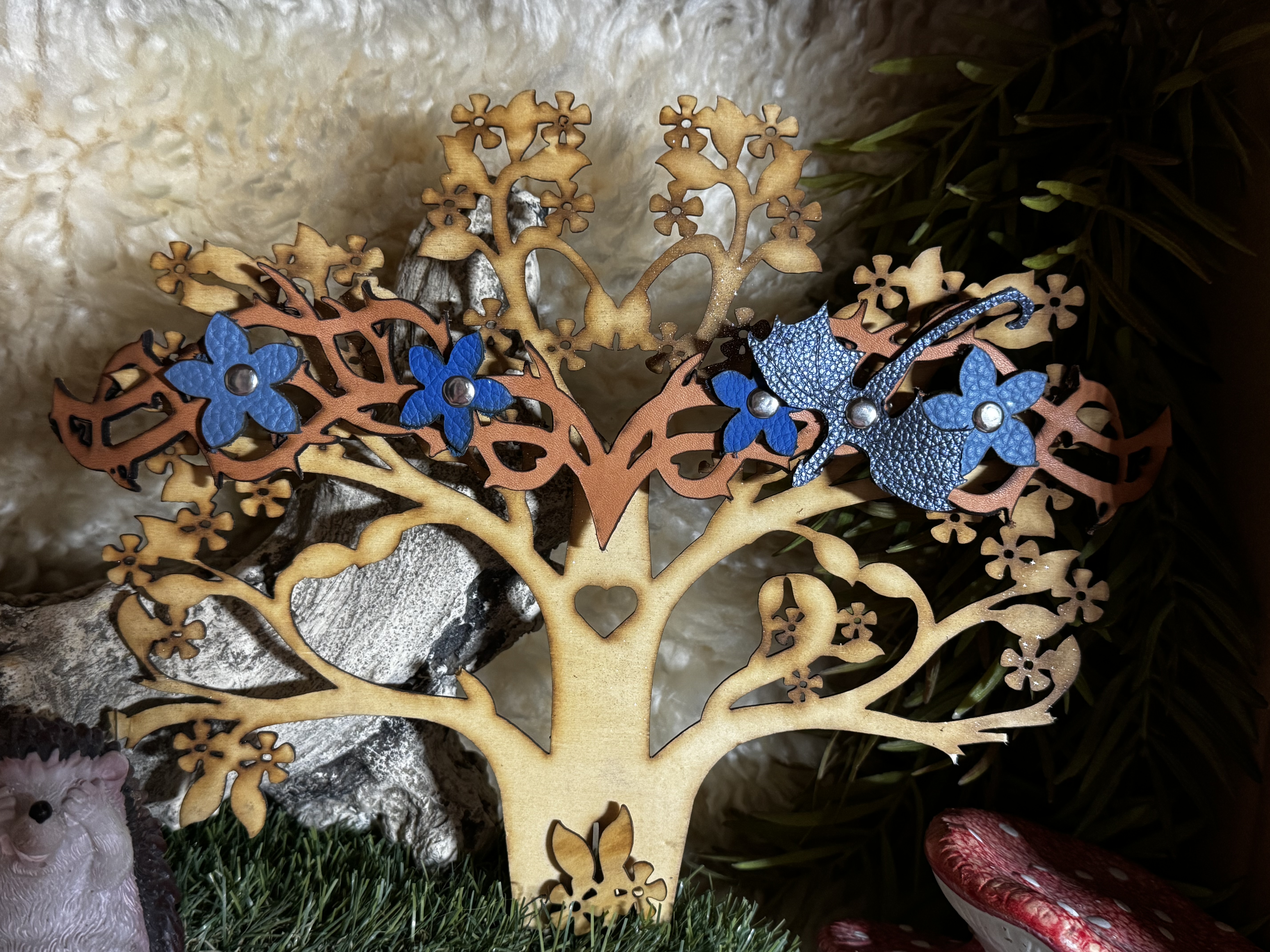 Couronne ou diadème en cuir couleur naturel