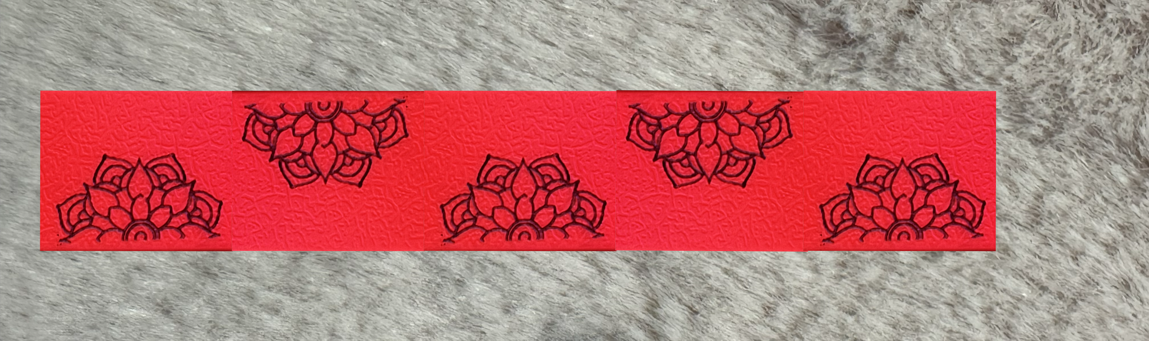 Gravure de plusieurs motifs