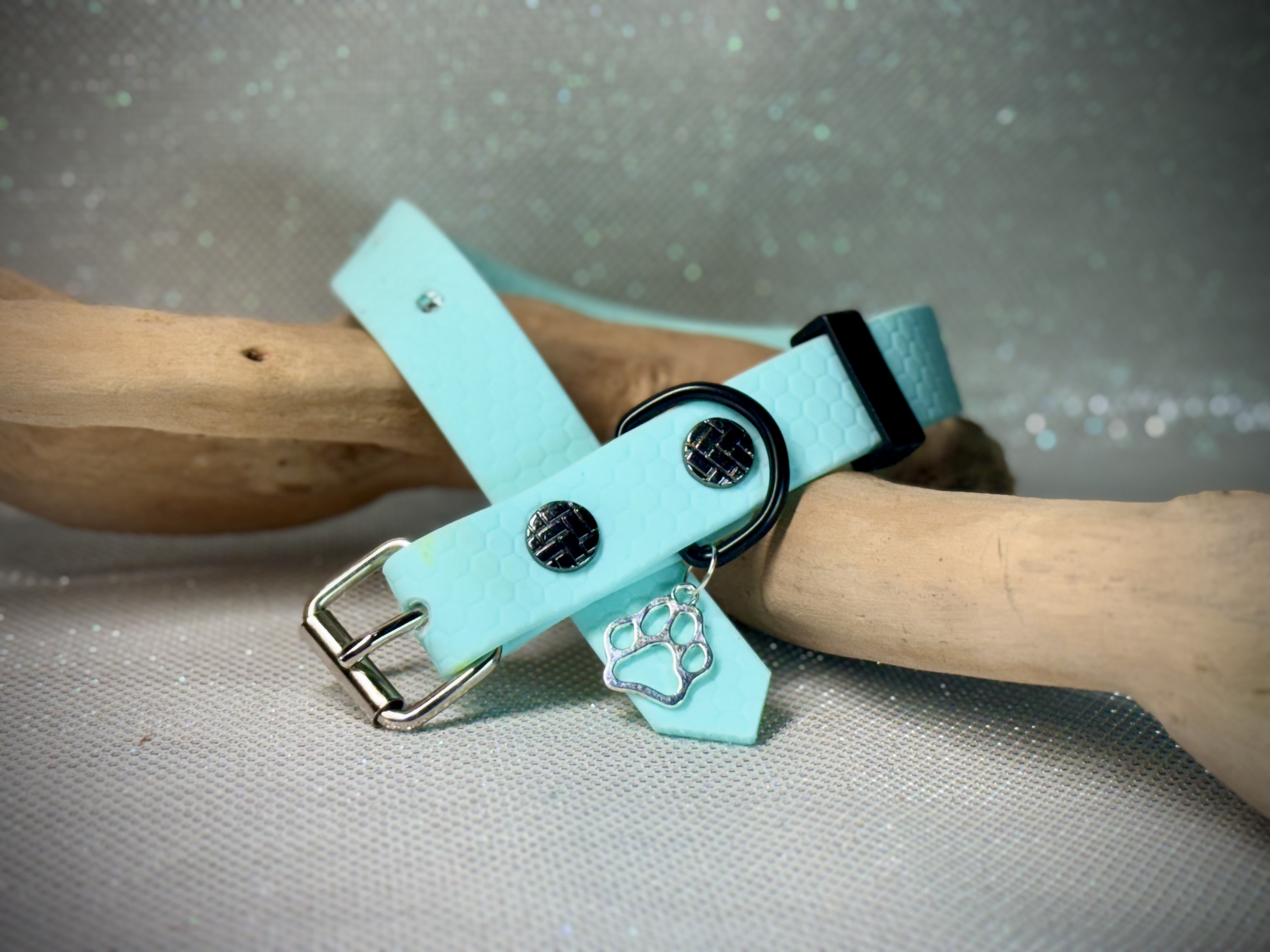 Collier vert d eau et strass