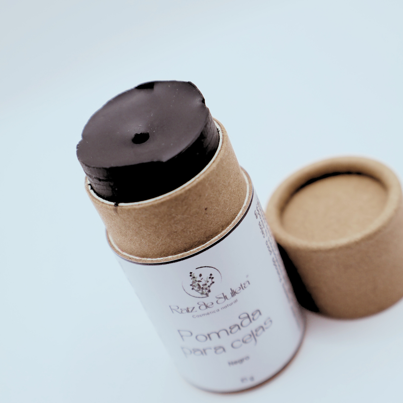 Pomada para cejas negra