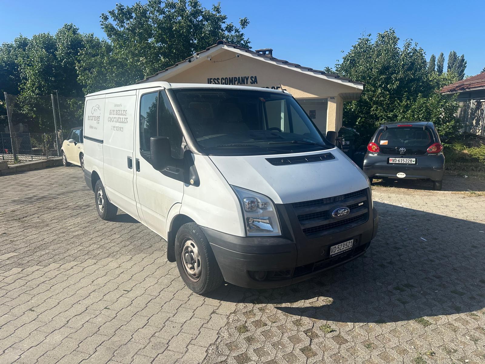 Utilitaire Ford Transite