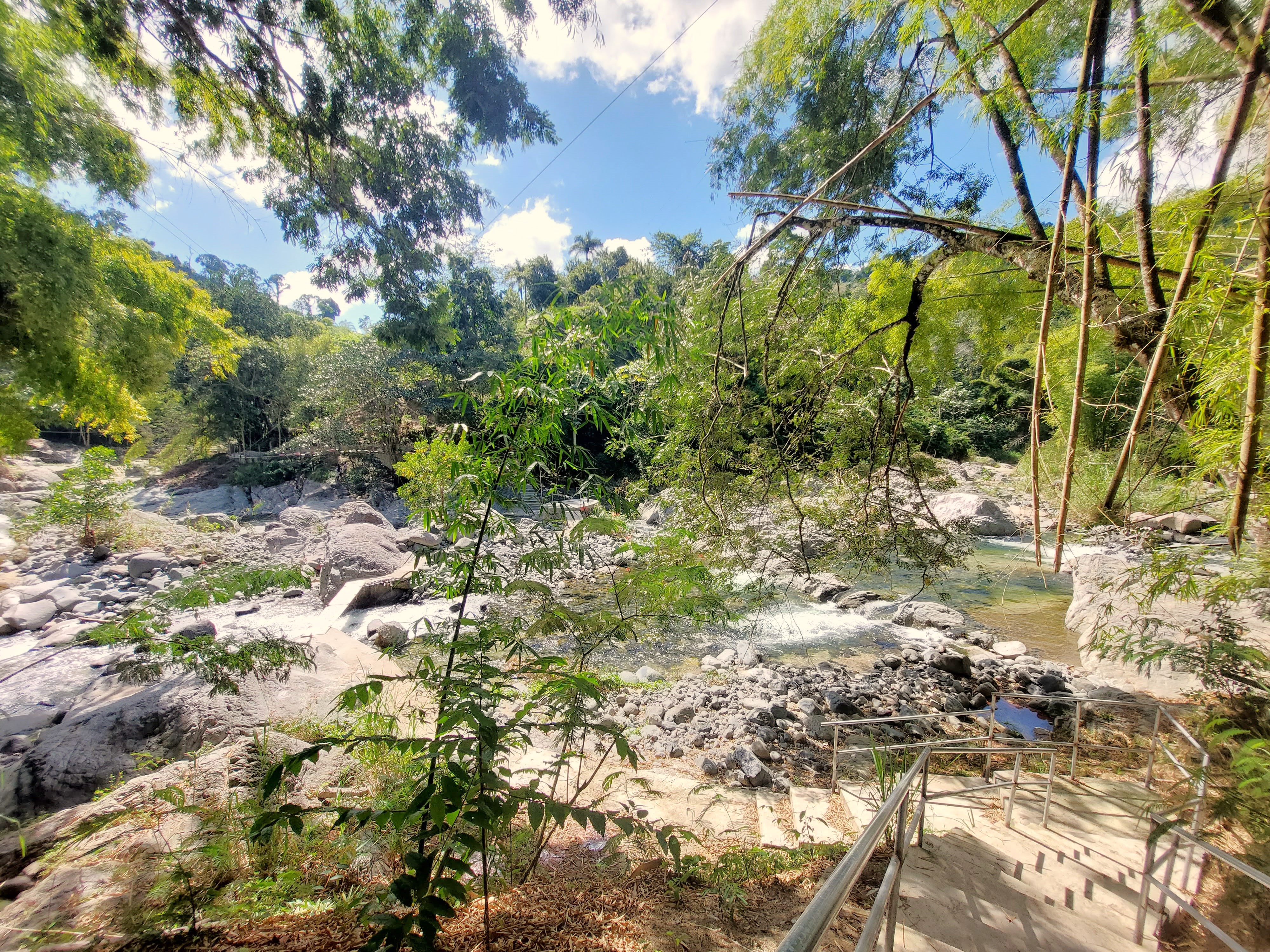 (2 adults + 2 niños) - 🌿✨ Aparta Estudio Verde en Villa Clara, Un Oasis Familiar a Orillas del Río 🌊🌺