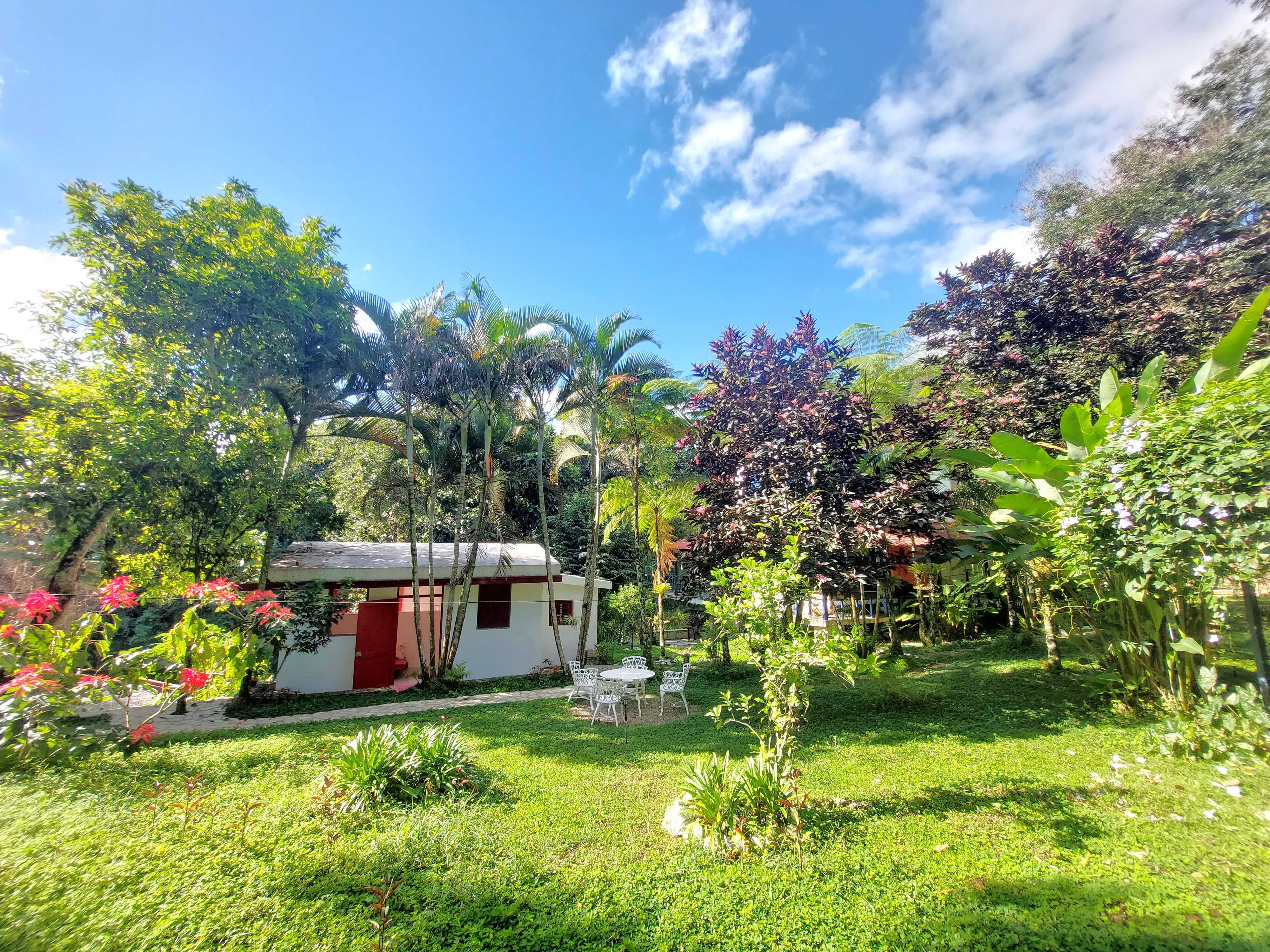 (2-4 adults + 2 niños) - 🌟🏡 Cabaña Roja en Villa Clara, Un Refugio Familiar🌿🌺