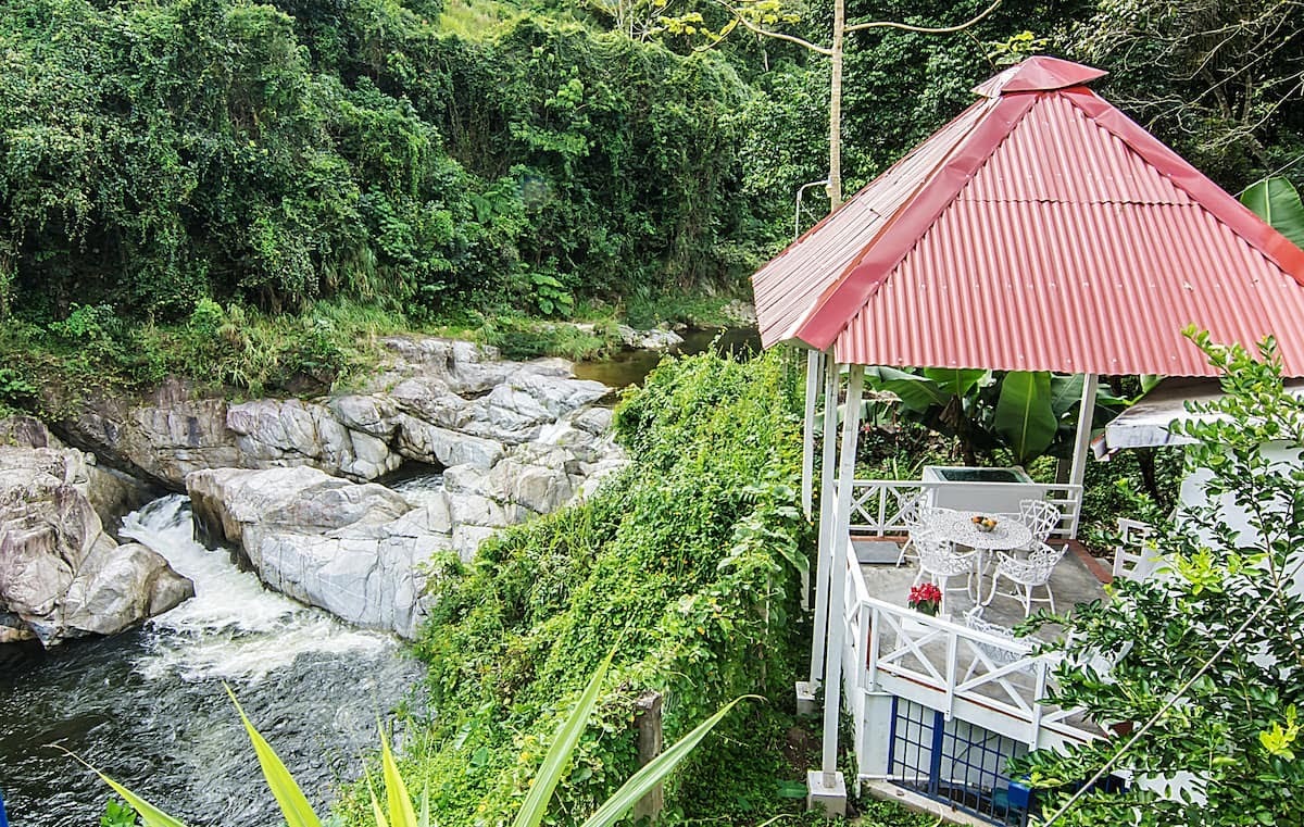 (2 pers) - 🌸✨ Cabaña Blanca en Villa Clara: Un Paraíso Romántico en el Corazón de la Naturaleza" ✨🌸