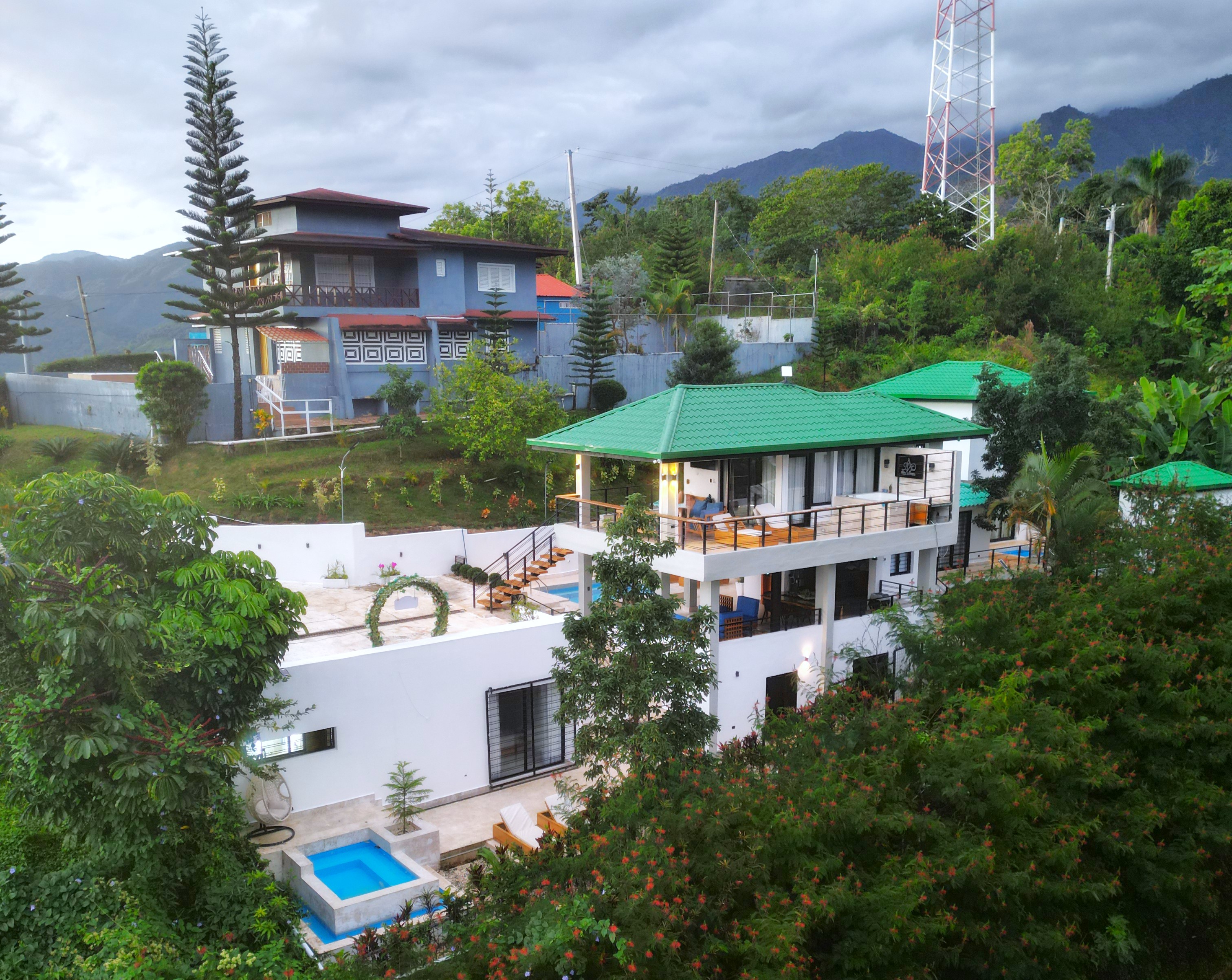 (16 pers) - Refugio de Montaña en Bonao | Piscina y Jacuzzis Climatizados