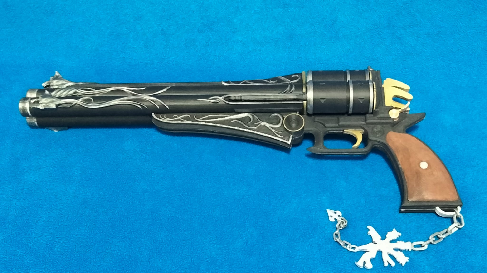 Cerberus revolver Vincent Valentine