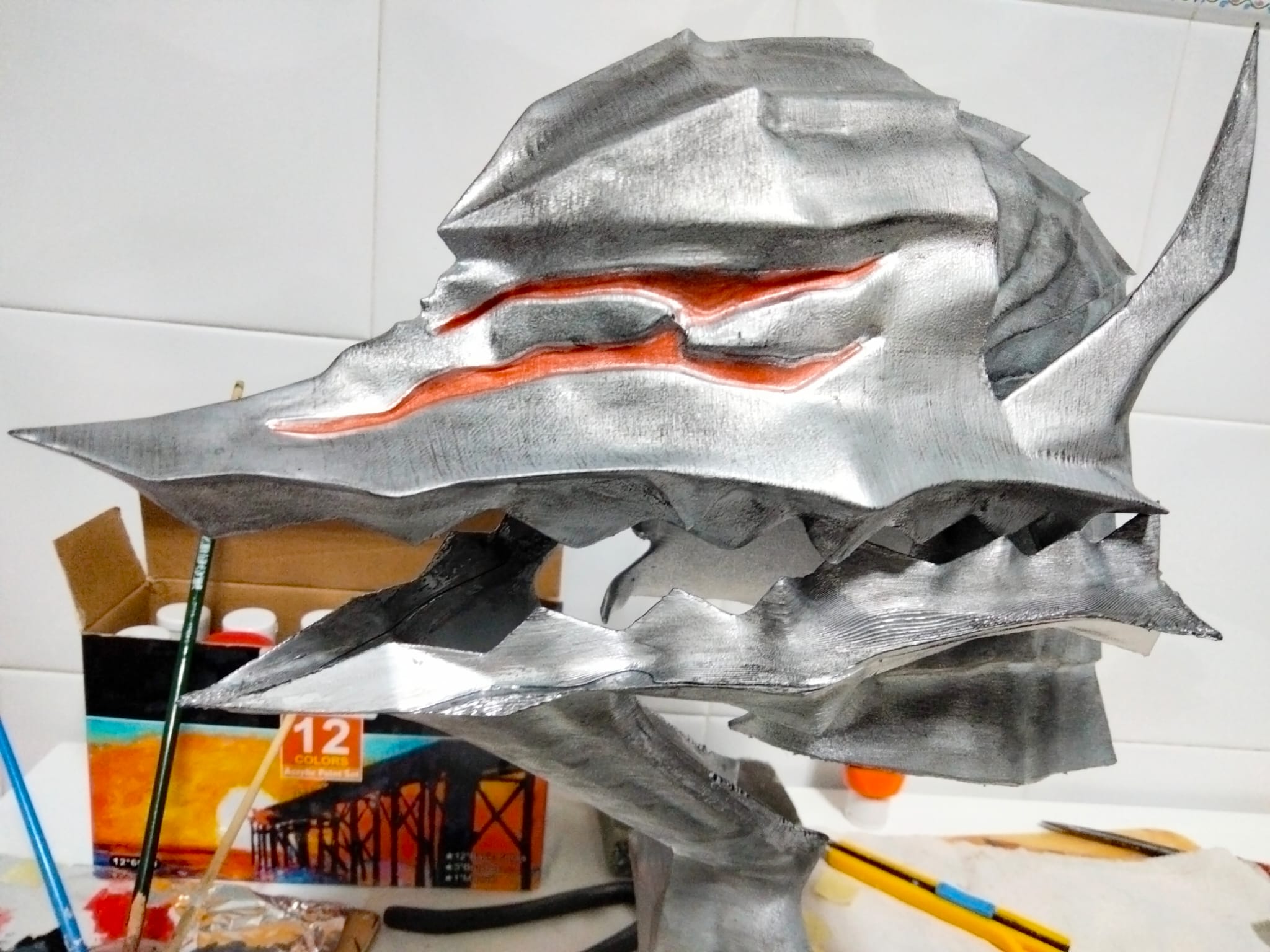 Escultura casco Berserk